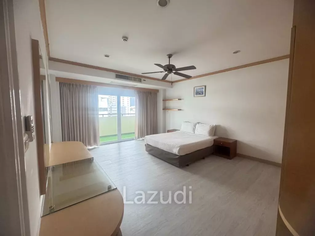 2 Bed 2 Bath 200 SQ.M Chaidee Mansion