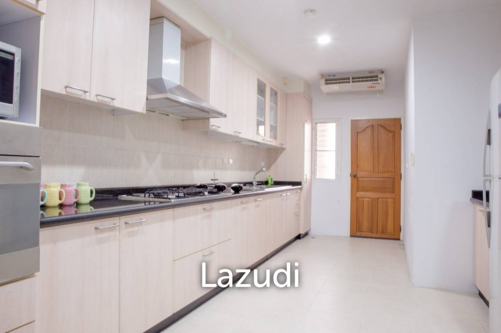 3 Bed 3 Bath 300 SQ.M Chaidee Mansion