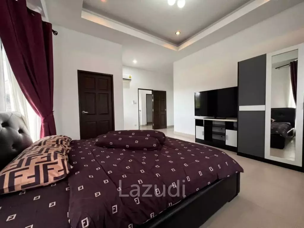 4 Beds 283 SQ.M House in Baan Dusit Pattaya Lake
