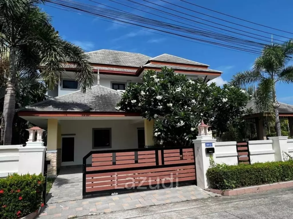 4 Beds 283 SQ.M House in Baan Dusit Pattaya Lake