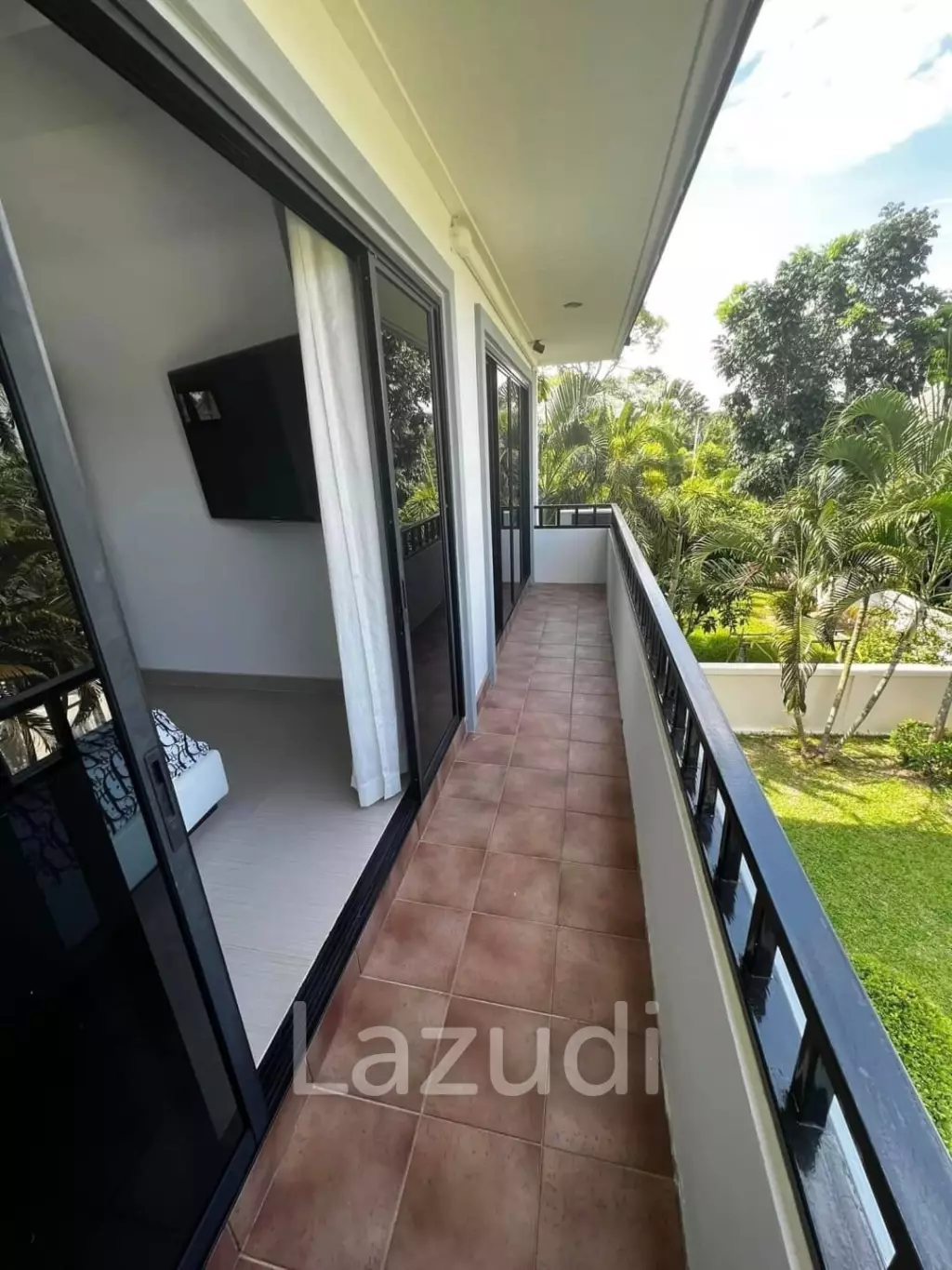 4 Beds 283 SQ.M House in Baan Dusit Pattaya Lake