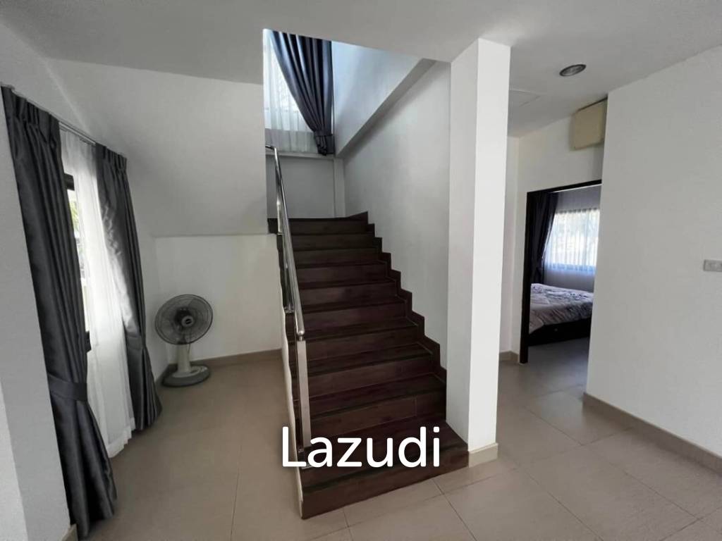 4 Beds 283 SQ.M House in Baan Dusit Pattaya Lake