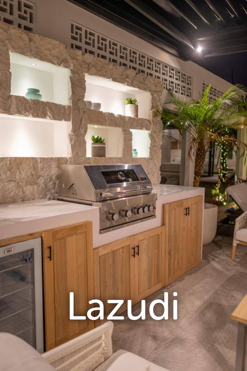 Spectacular Pererenan Beachside Villa with 40 Year Lease