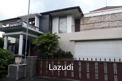 Big villa with sea view in Pecatu