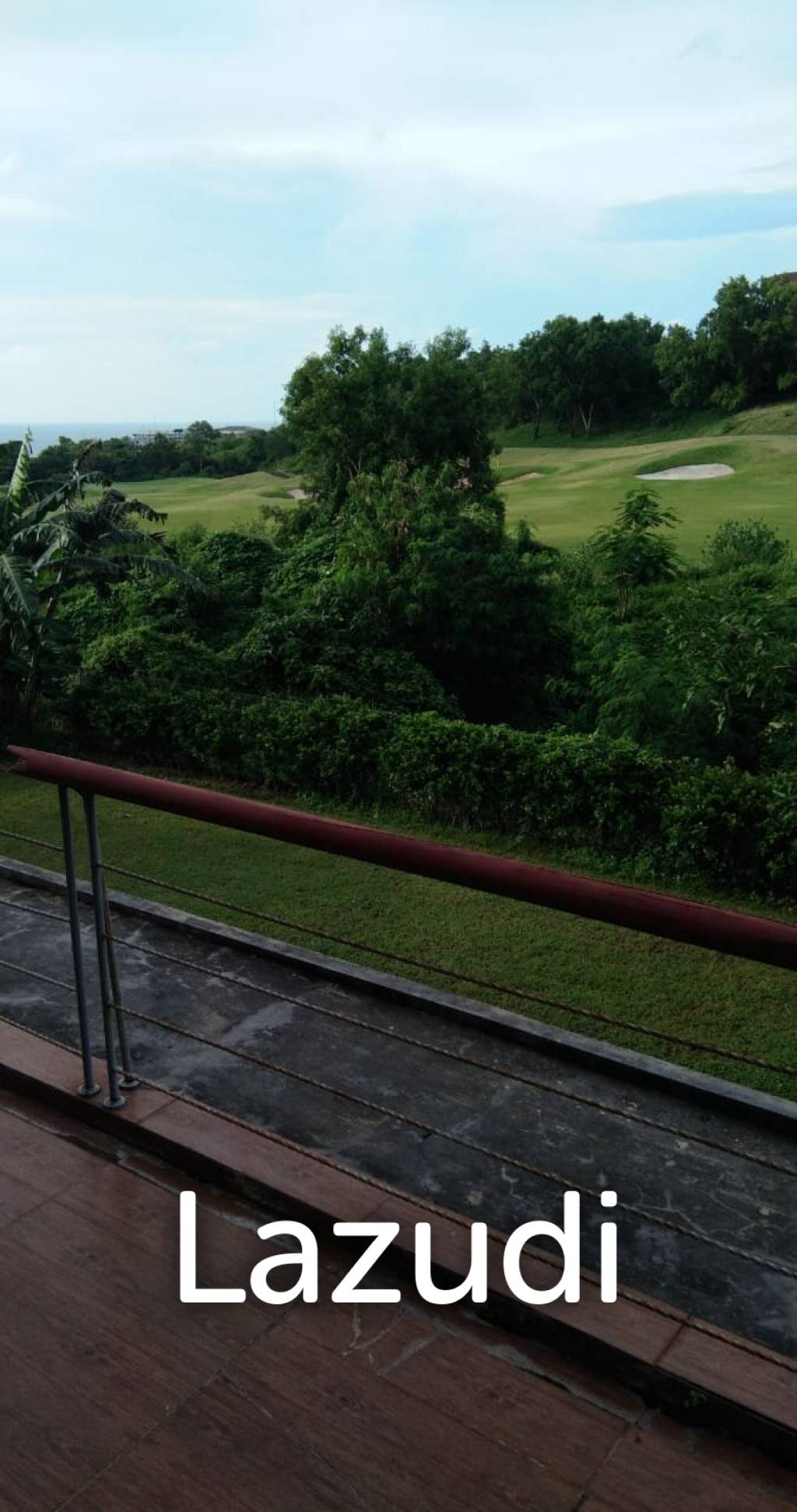 Big villa with sea view in Pecatu