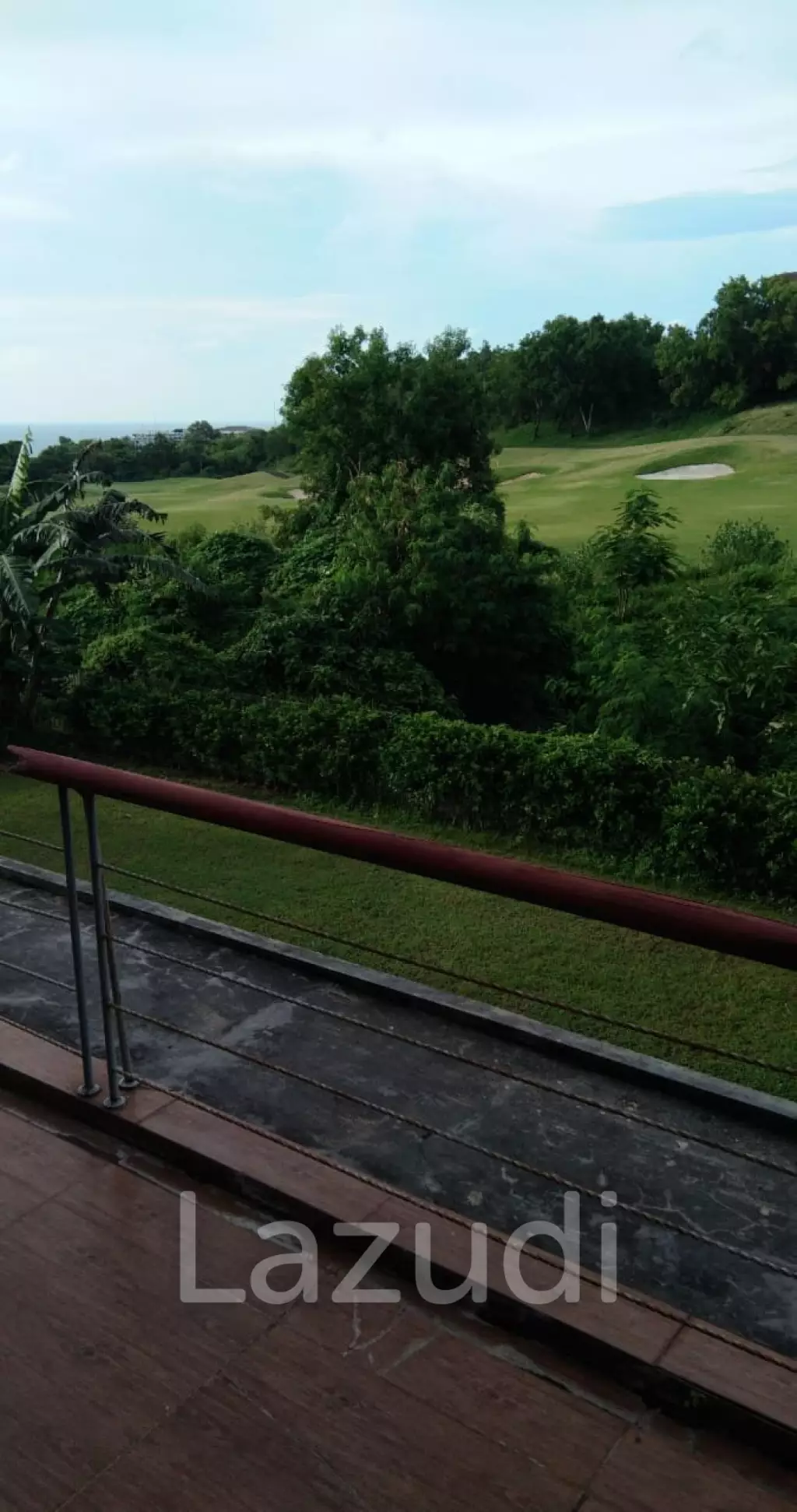 Big villa with sea view in Pecatu