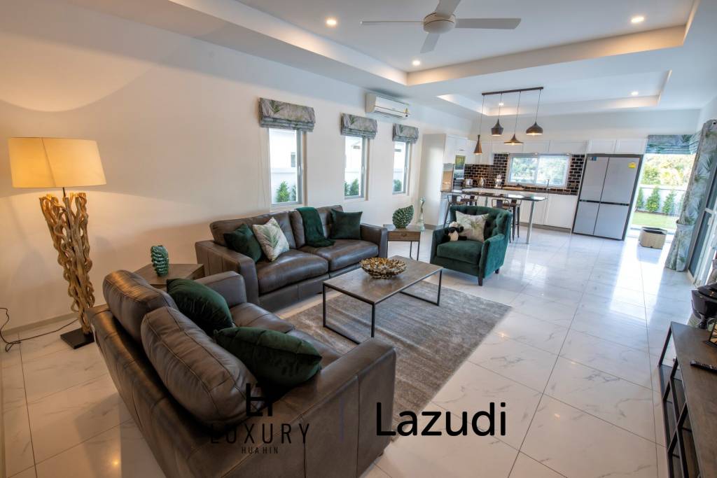 728 ตร.ม 3 เตียง 4 อาบน้ำ วิลล่า For ขาย