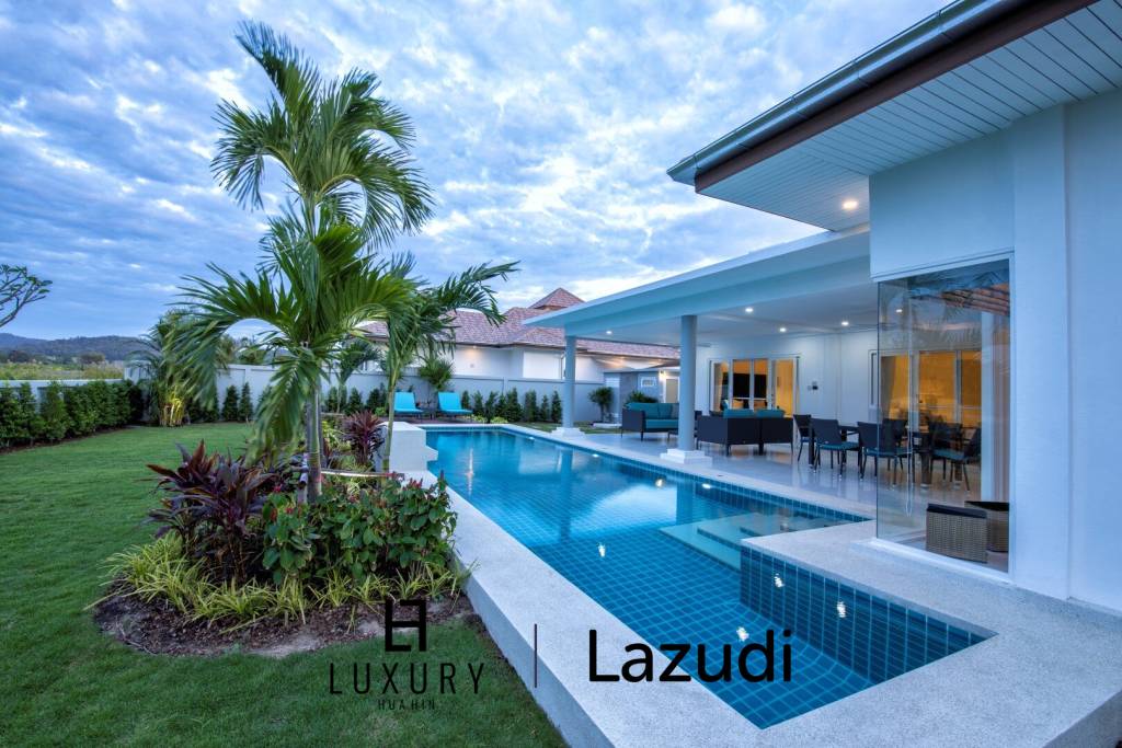 728 ตร.ม 3 เตียง 4 อาบน้ำ วิลล่า For ขาย