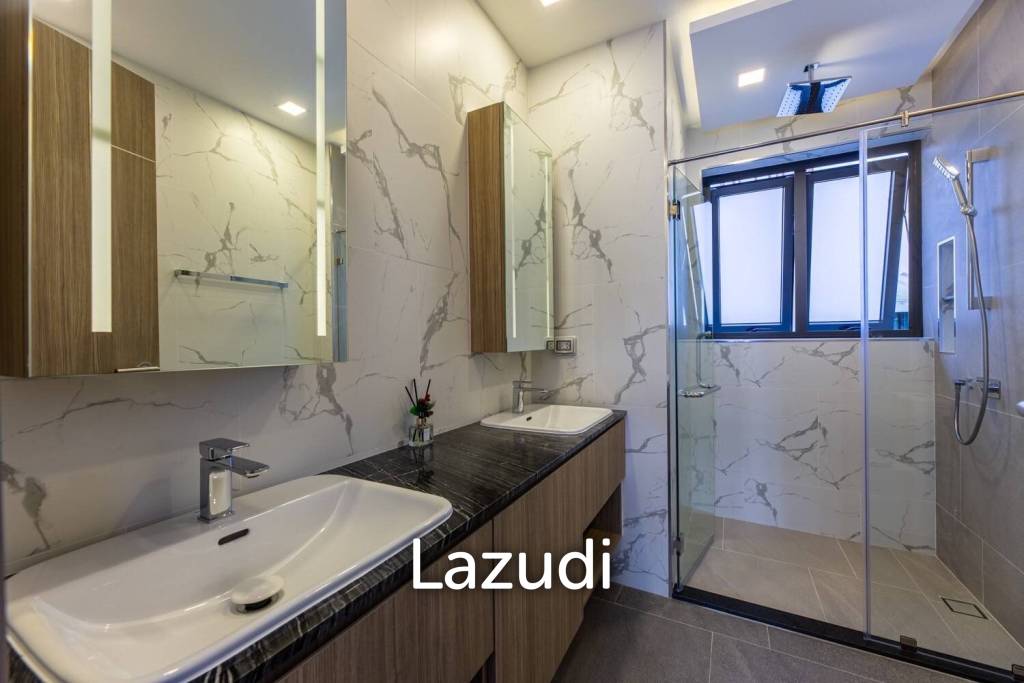 3 Bed 4 Bath 190 SQ.M Zensiri Midtown Villas