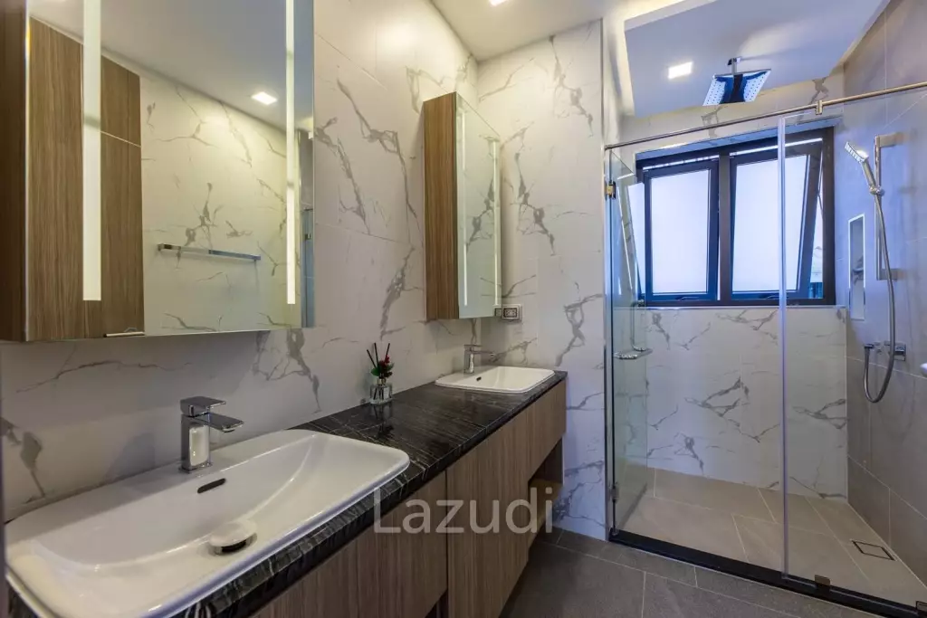 3 Bed 4 Bath 190 SQ.M Zensiri Midtown Villas