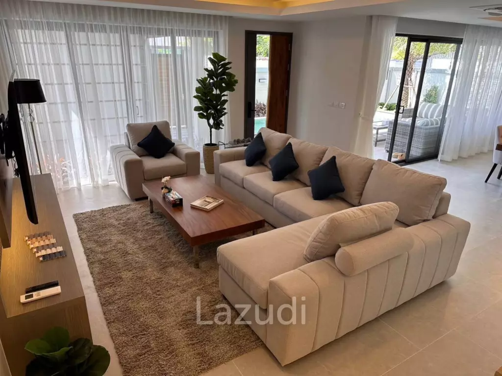 3 Bed 4 Bath 190 SQ.M Zensiri Midtown Villas