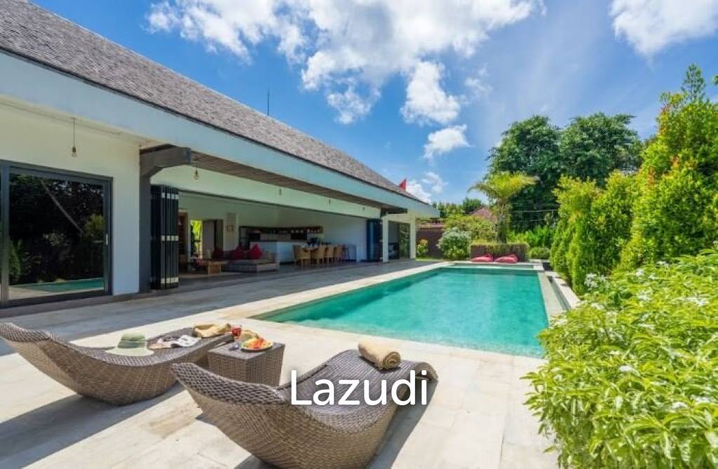 Huge Boutique Villa for Sale in Ungasan