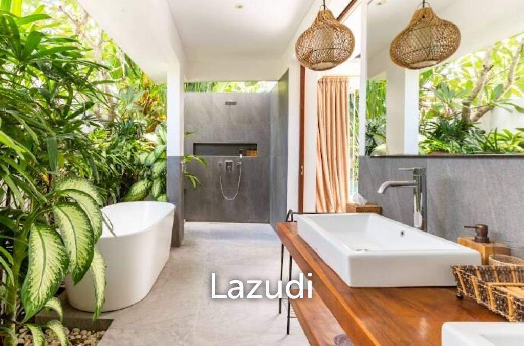 Luxury Villa for Sale Walking Distance to the Beach