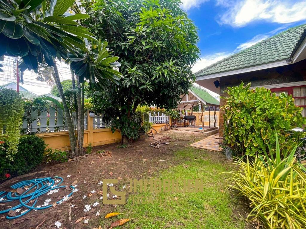 Baan Suk Sabai1: 2 Bed House For Sale Near Town