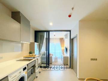 1 Bed 1 Bath 35 SQ.M at Life Asoke Hype