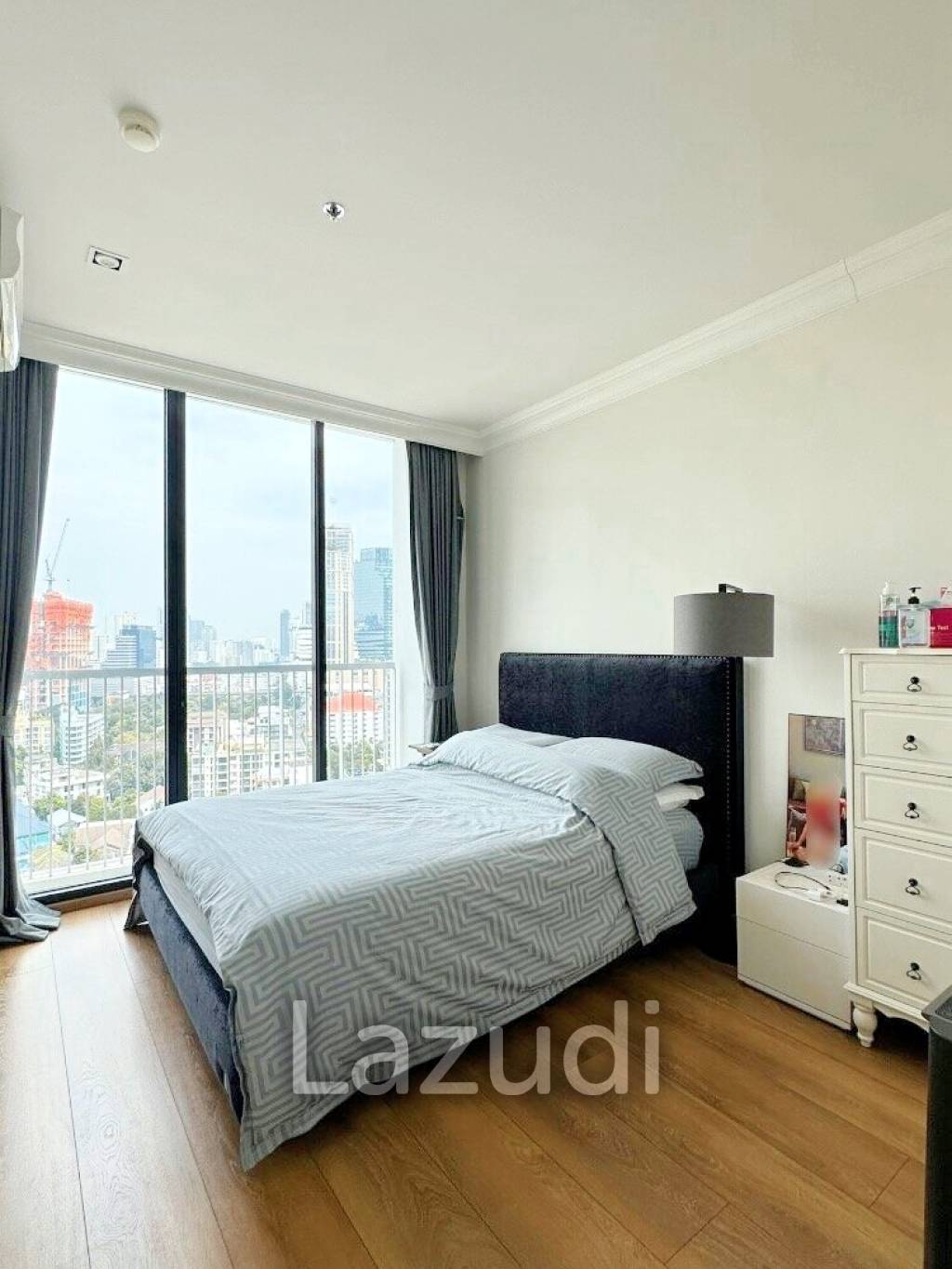 2 Bed 1 Bath 56 SQ.M Park Origin Phromphong