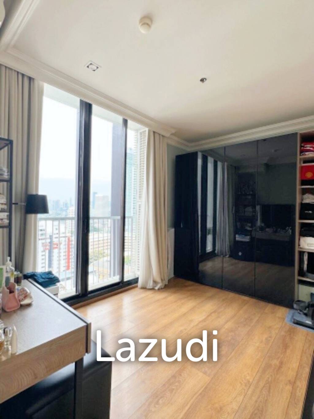 2 Bed 1 Bath 56 SQ.M Park Origin Phromphong