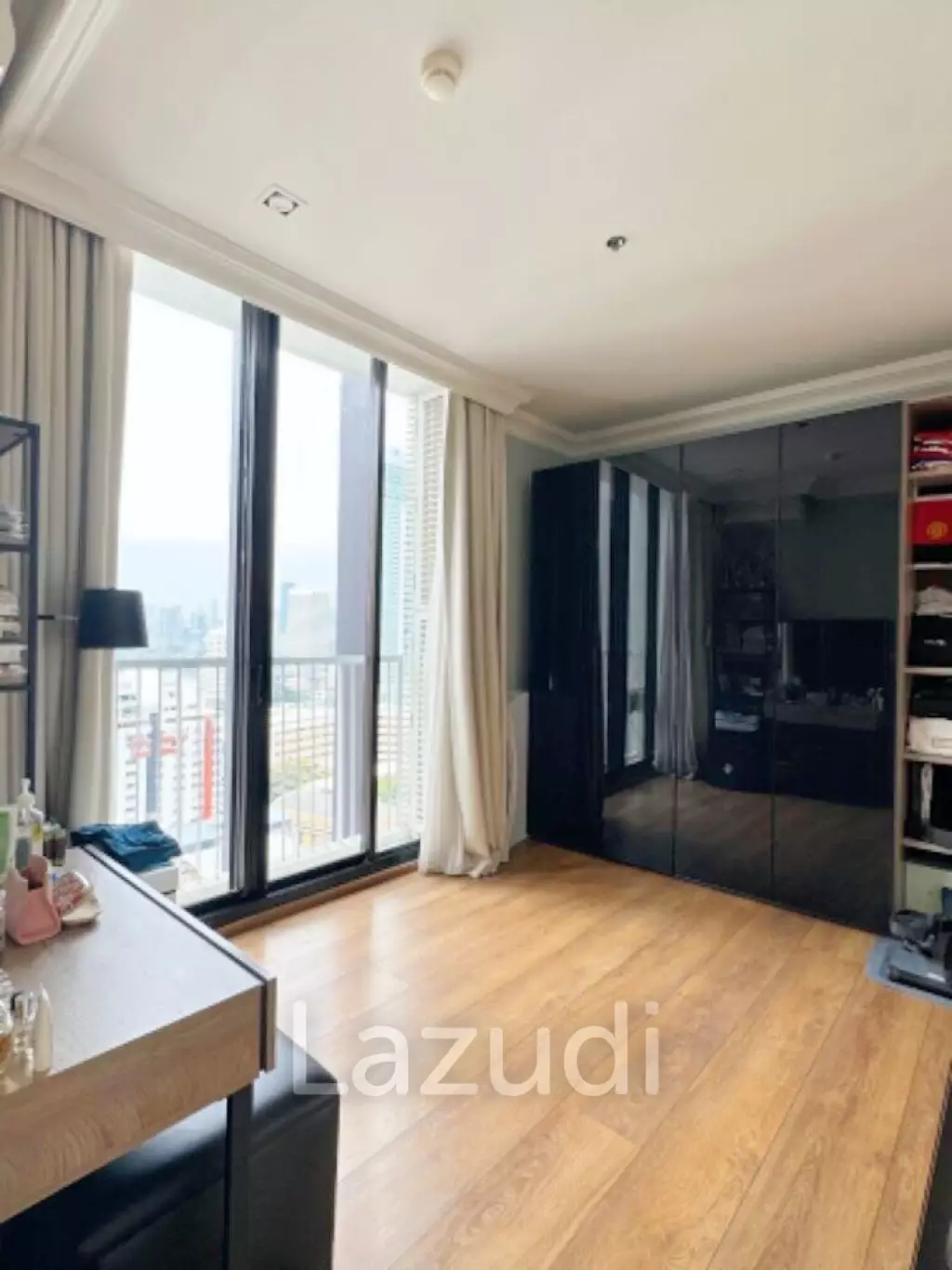 2 Bed 1 Bath 56 SQ.M Park Origin Phromphong