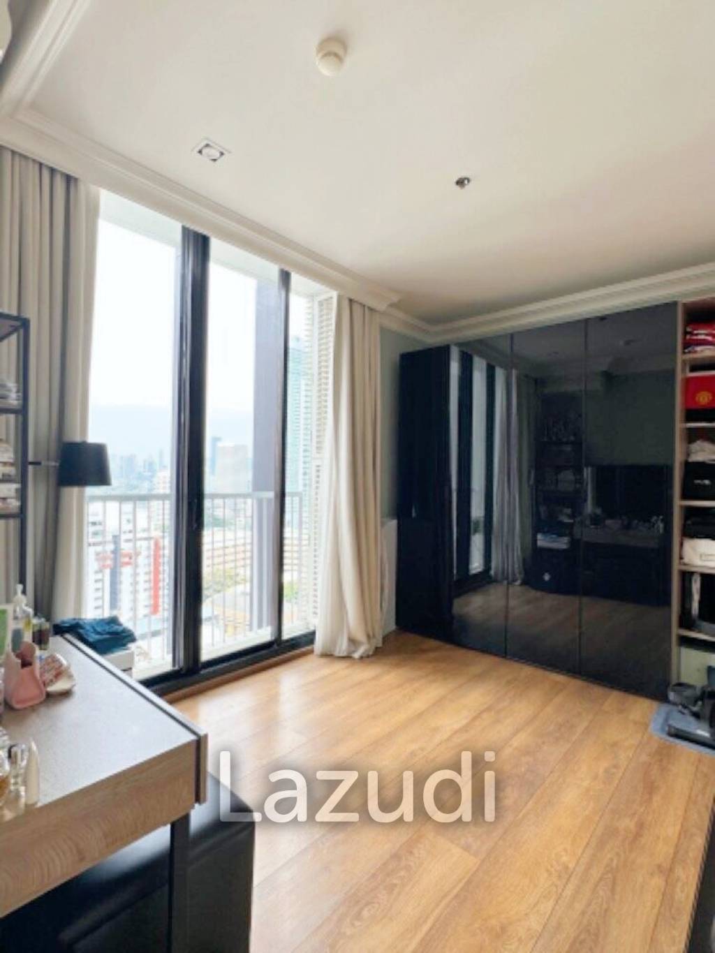 2 Bed 1 Bath 56 SQ.M Park Origin Phromphong