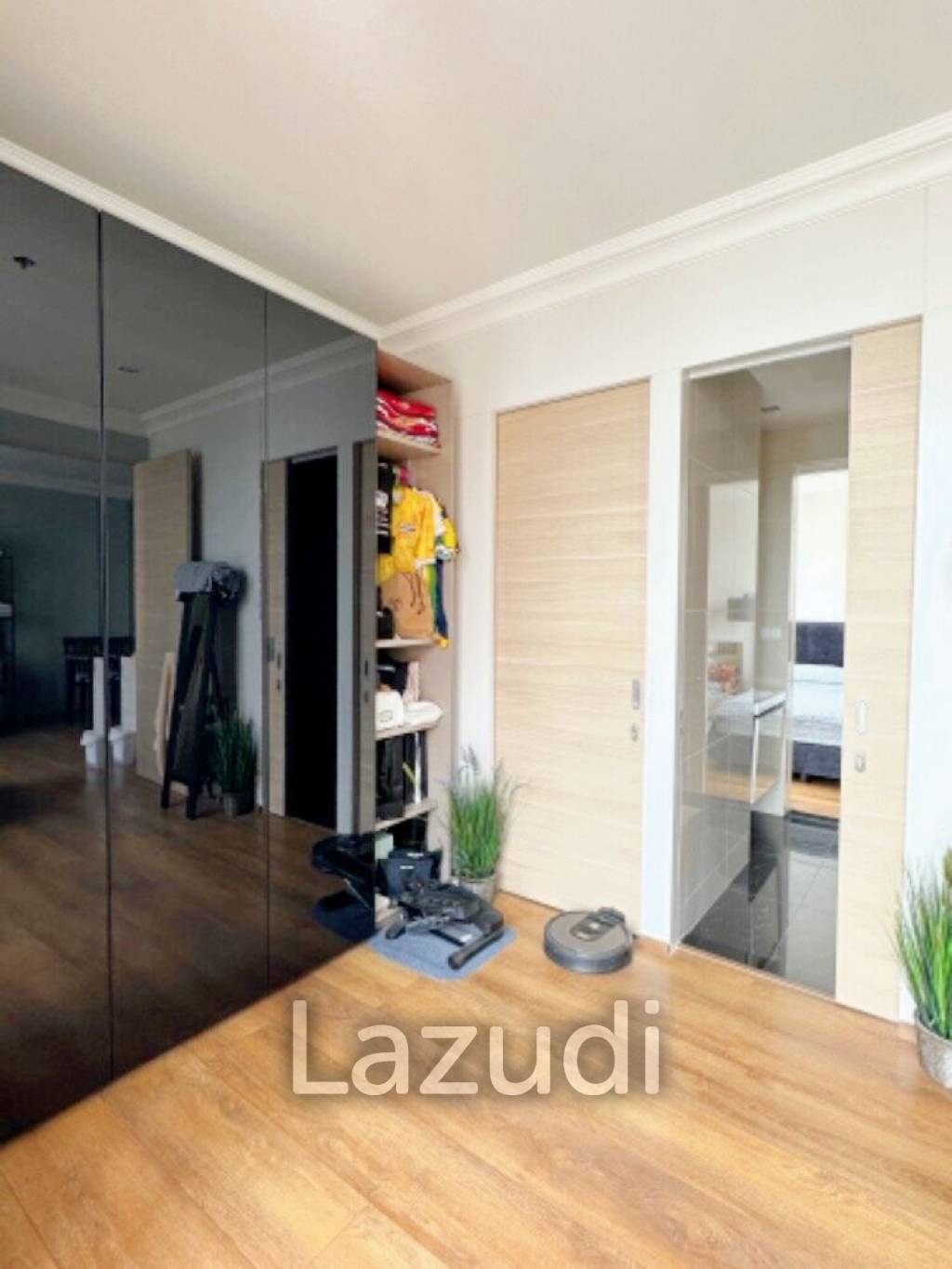 2 Bed 1 Bath 56 SQ.M Park Origin Phromphong