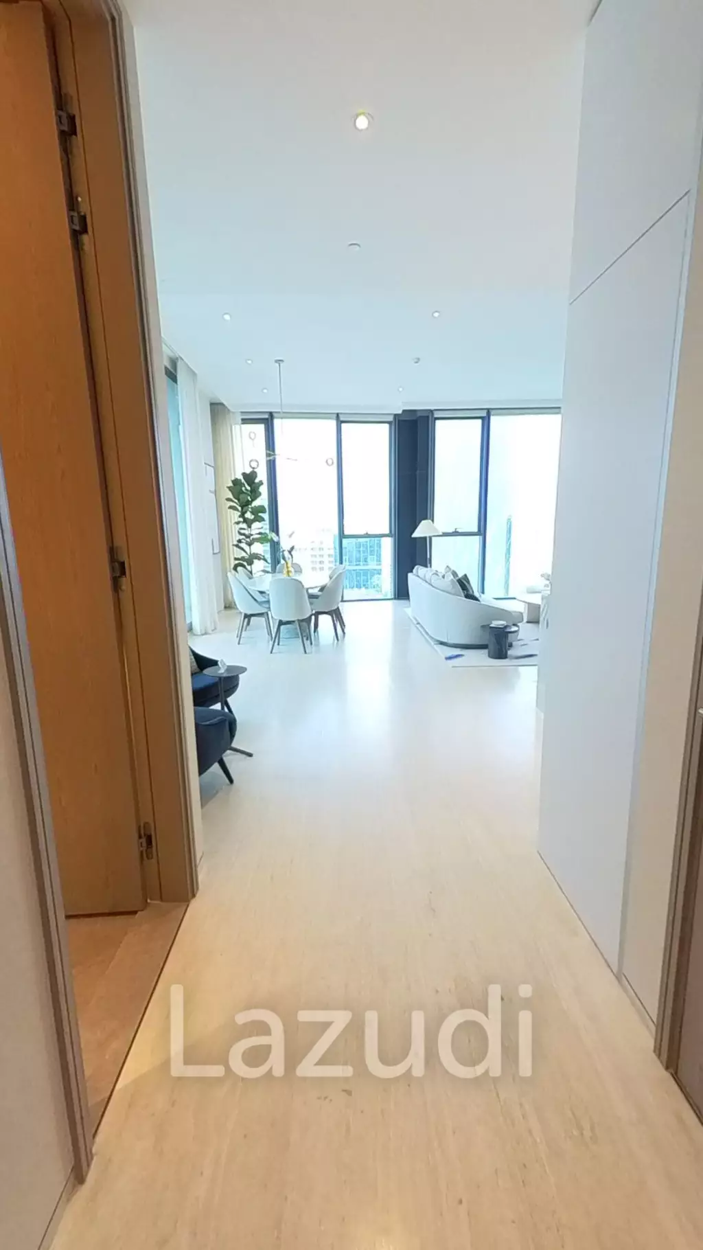 2 Beds 3 Baths 166 SQ.M SCOPE Langsuan