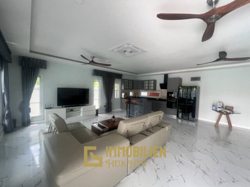 TROPICAL VISION  : 3 bed soi 94