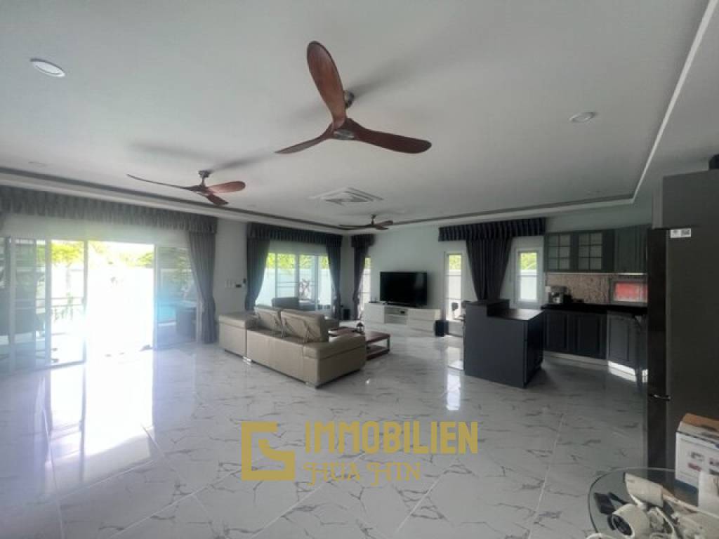 TROPICAL VISION  : 3 bed soi 94