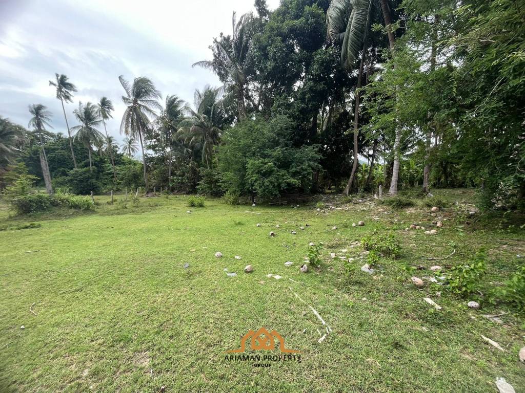 4,200 SQ.M Flat land near the Beach Had Leam Sor