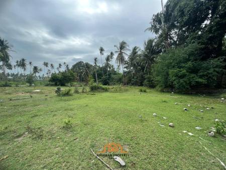 4,200 SQ.M Flat land near the Beach Had Leam Sor