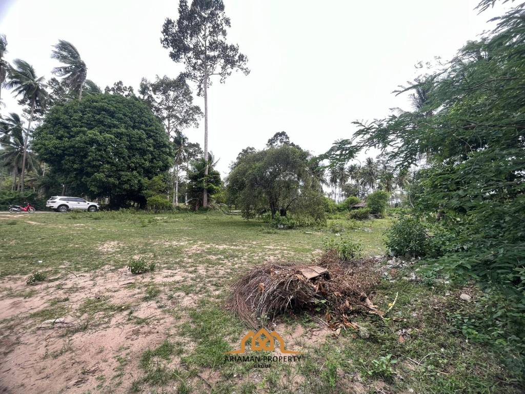 4,200 SQ.M Flat land near the Beach Had Leam Sor