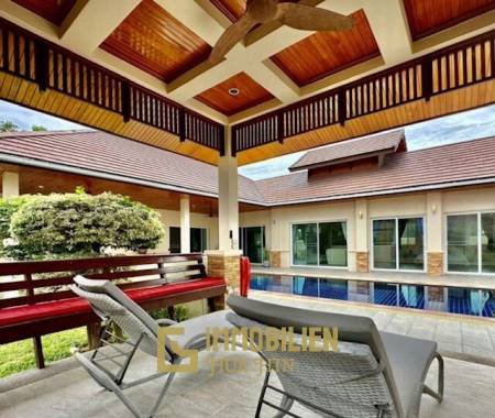 BREEZE HILL HUA HIN : 3 bed pool villa