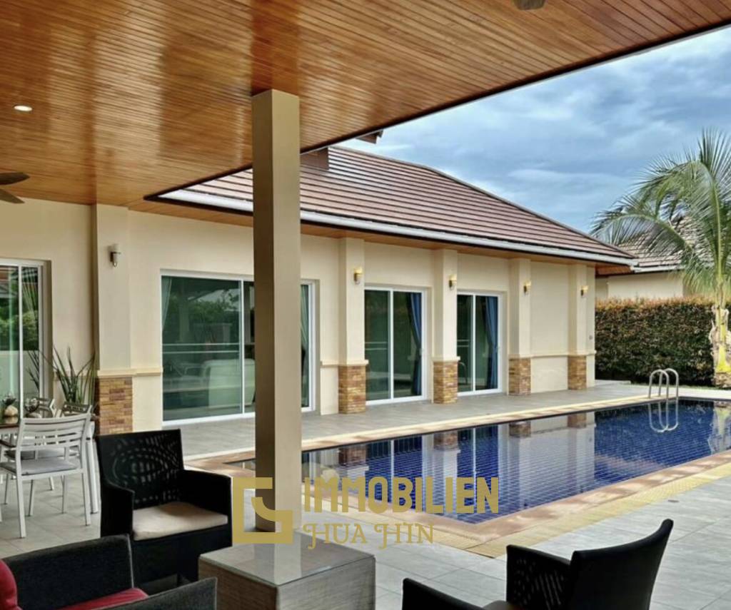 BREEZE HILL HUA HIN : 3 bed pool villa