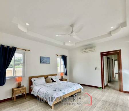 BREEZE HILL HUA HIN : 3 bed pool villa