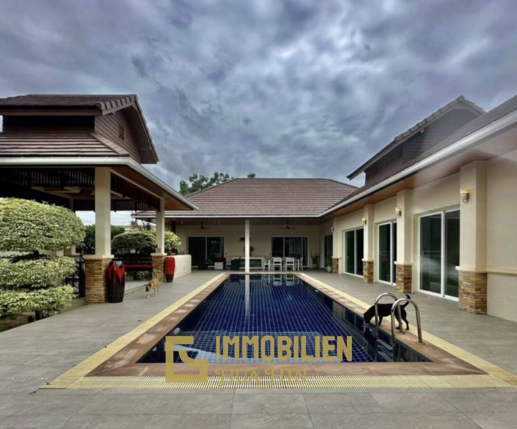 BREEZE HILL HUA HIN : 3 bed pool villa