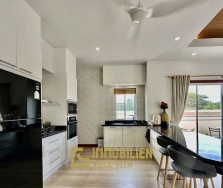 BREEZE HILL HUA HIN : 3 bed pool villa