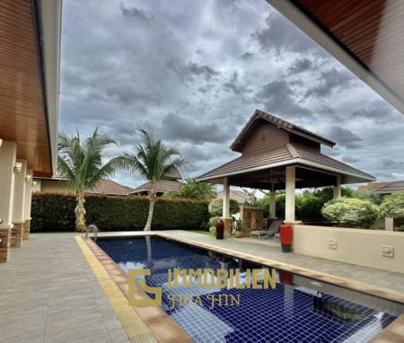 BREEZE HILL HUA HIN : 3 bed pool villa