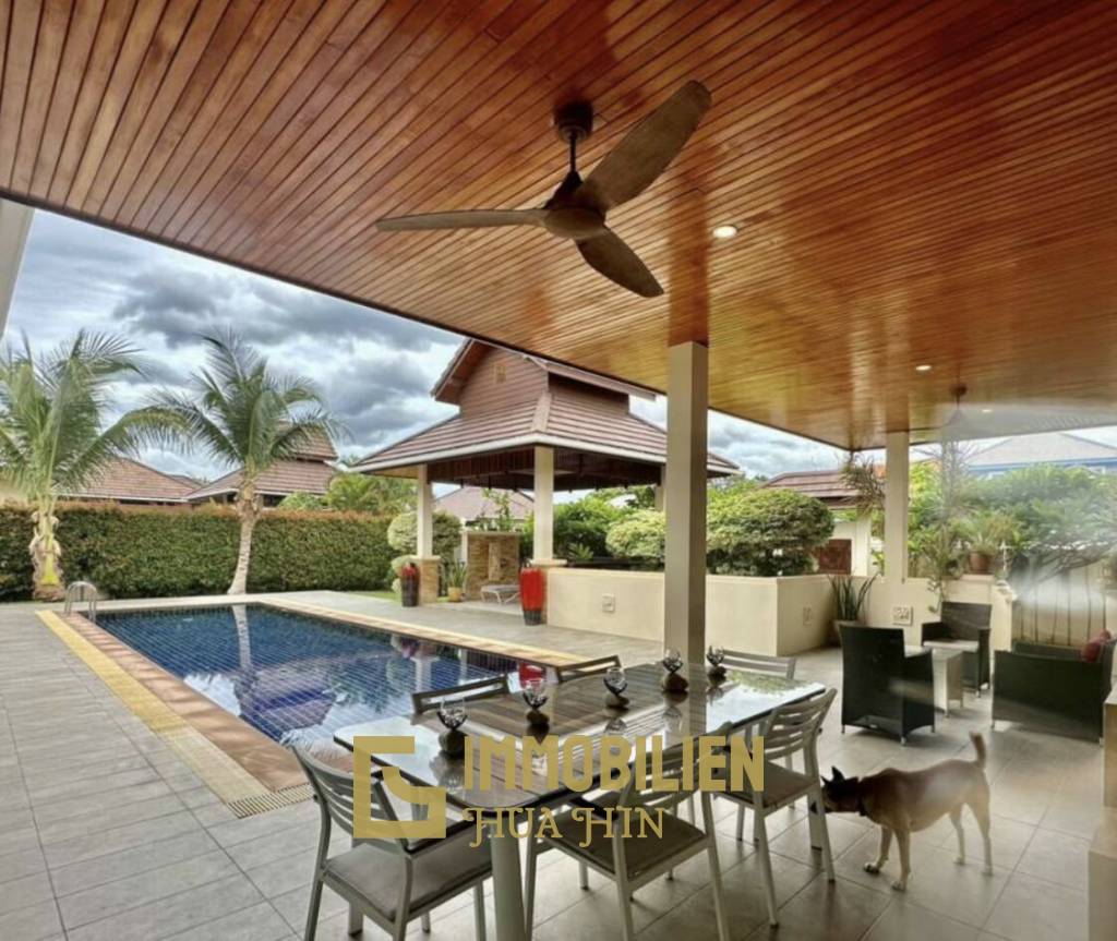 BREEZE HILL HUA HIN : 3 bed pool villa