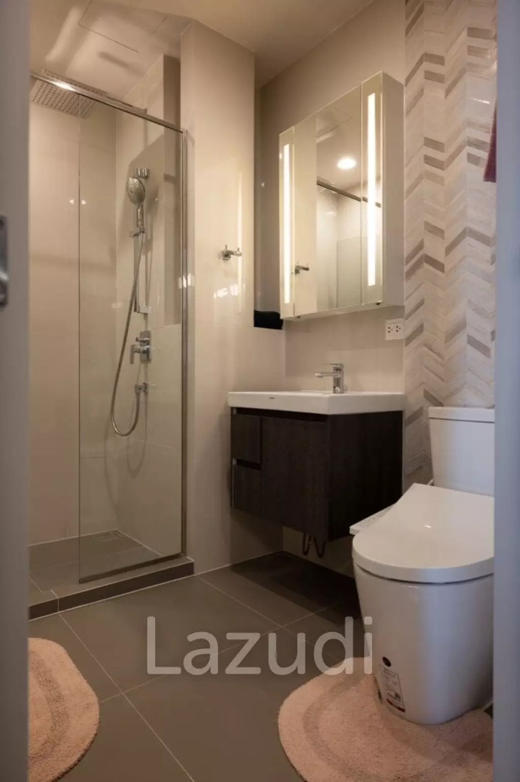 1 Bed 1 Bath 35 SQ.M OKA HAUS Sukhumvit 36