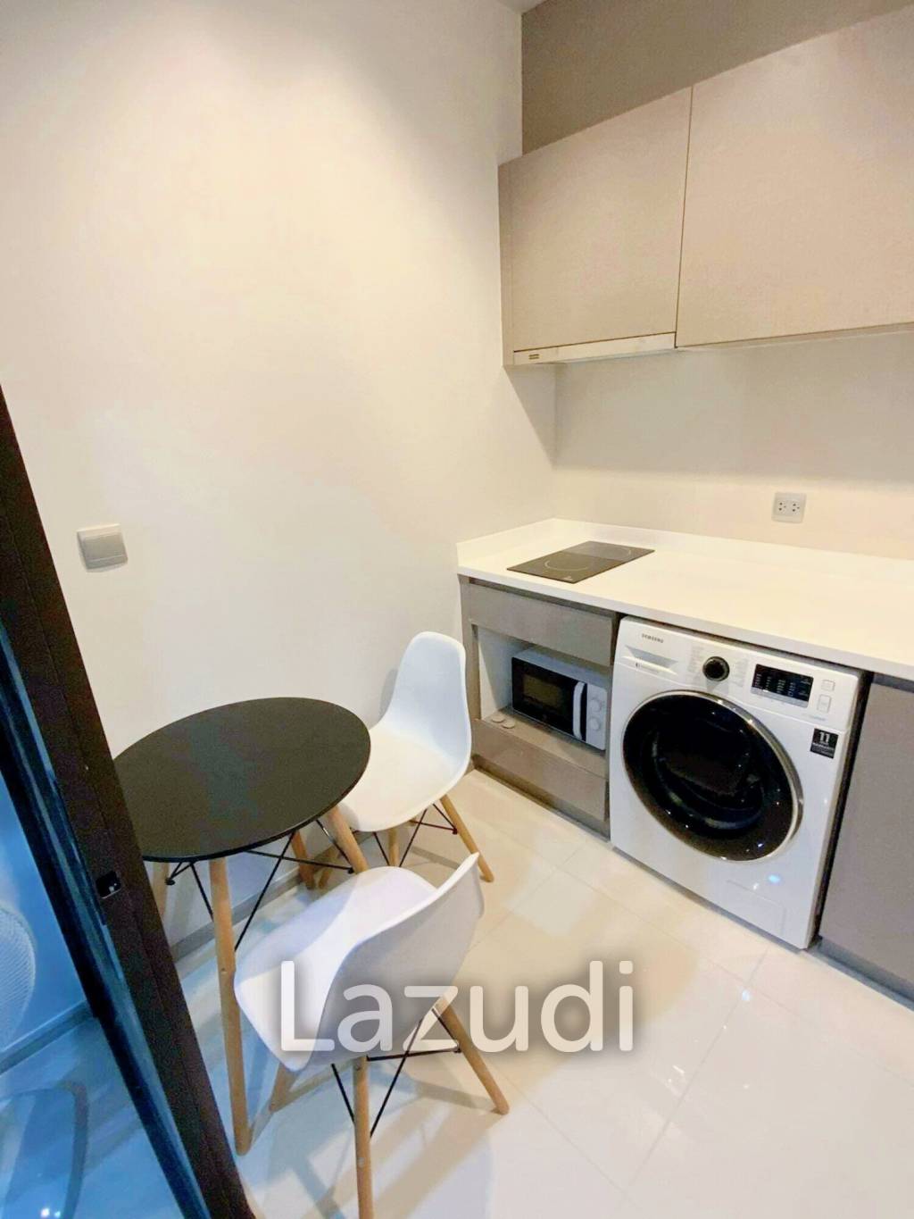 2 Bed 1 Bath 36 SQ.M LIFE Asoke - Rama 9