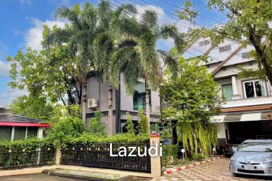 5 Bed 5 Bath 547 House in Phatthanakan 32