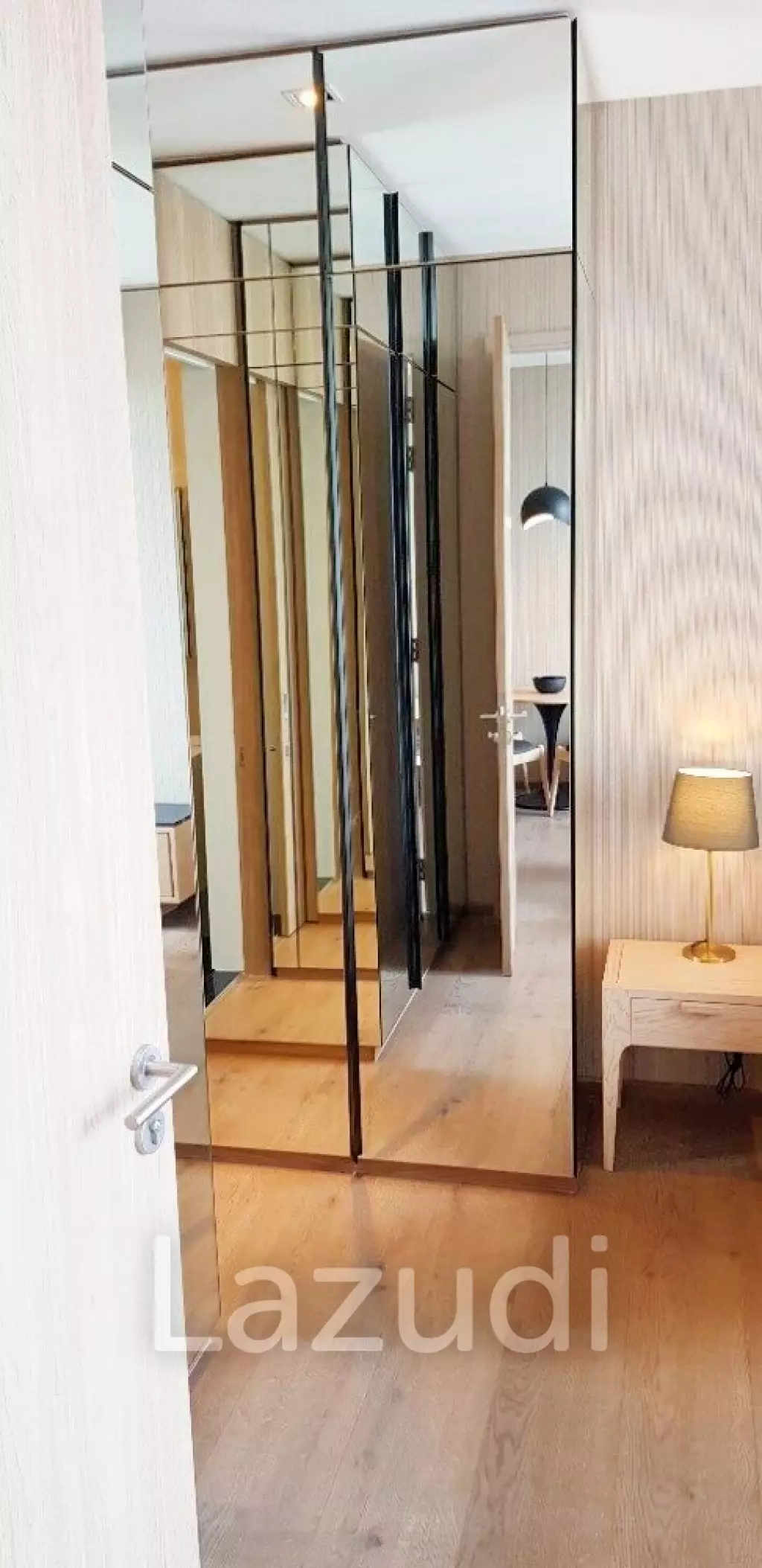 1 Bed 1 Bath 39 SQ.M Park Origin Phromphong