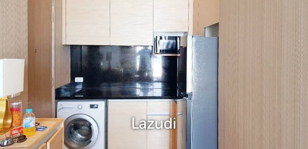 1 Bed 1 Bath 39 SQ.M Park Origin Phromphong