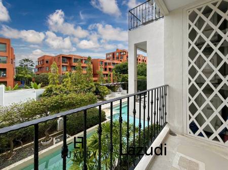 Chelona : 2 Bed Condo Pool View