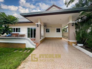 Emerald Green : 3 Bed 2 Bath Villa