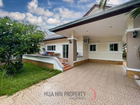 Emerald Green : 3 Bed 2 Bath Villa