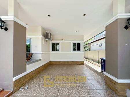 Emerald Green : 3 Bed 2 Bath Villa