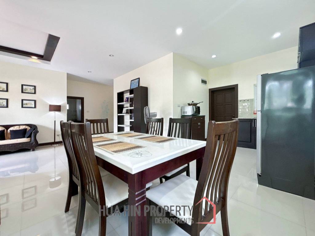 Emerald Green : 3 Bed 2 Bath Villa