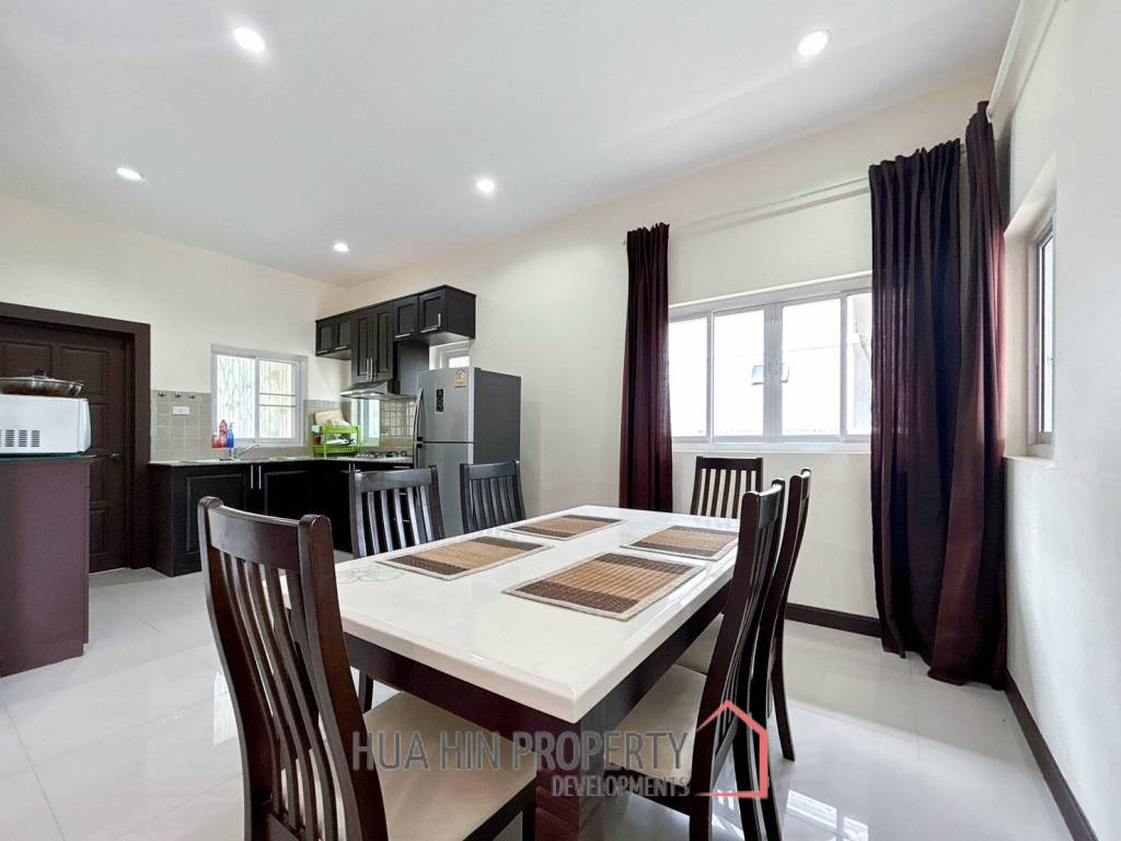 Emerald Green : 3 Bed 2 Bath Villa