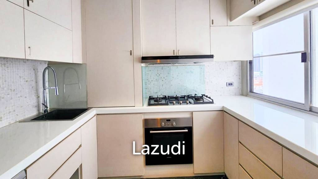 3 Bed 2 Bath 138 SQ.M D.S. Tower 2 Sukhumvit 39