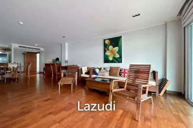 The Beach Palace : 2 Bed Condo Beach Front